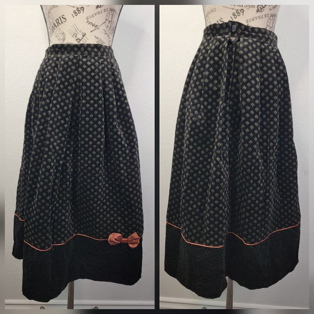 VTG Susan Bristol Velvet Midi Skirt SZ 4P Black Prints Coquette Cottagecore Goth